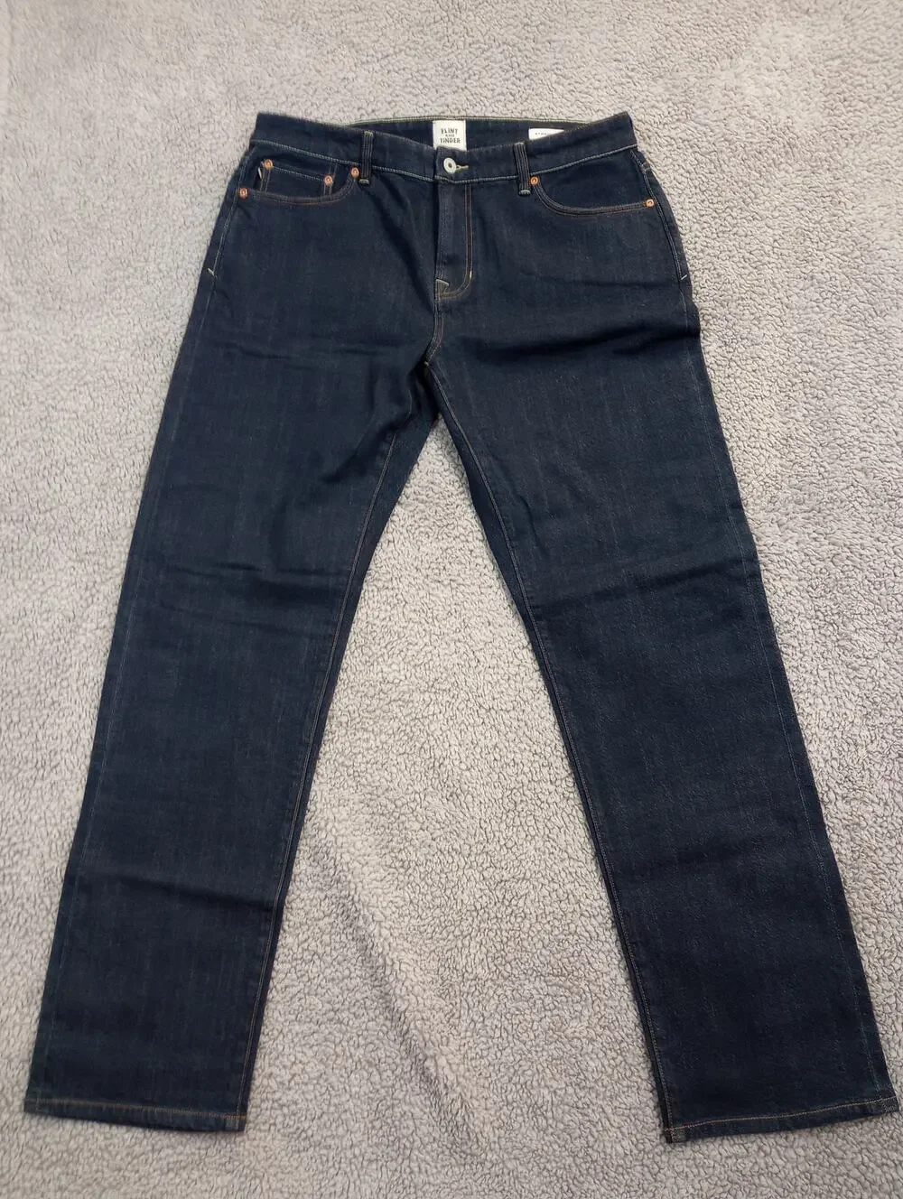 NWoT Flint and Tinder Jeans Men's Size 32x32 Dark Wash Straight Fit (0977)
